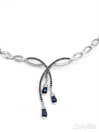 Колье из серебра с опалами и шпинелями