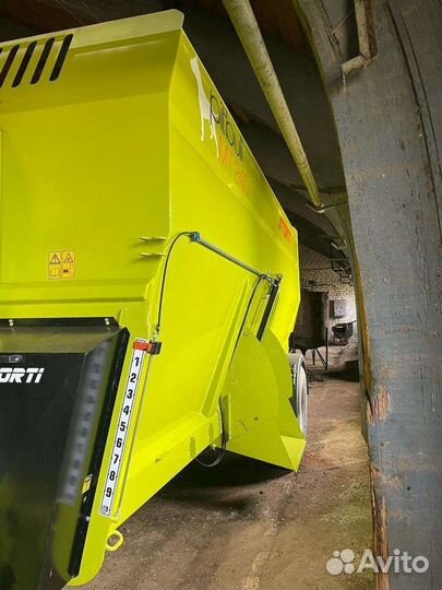 Миксер-кормораздатчик Storti S.p.A. Dobermann SW IIIa, 2022