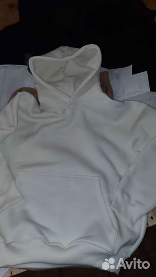 Швейный цех принимает заказы на пошив одежды,опт