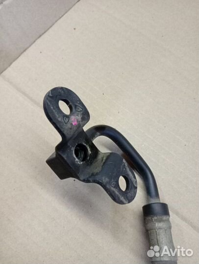 Трубка гидроподвески задняя левая Toyota Land