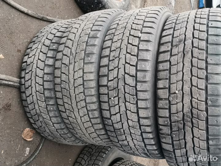Dunlop SP Winter Ice 01 195/60 R15 88T