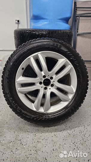 Диски на mercedes R20,Оригинал. С резиной