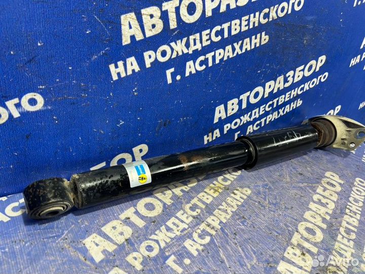 Задний амортизатор Volkswagen Passat Cc седан cczb