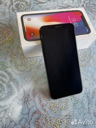 iPhone X, 64 ГБ