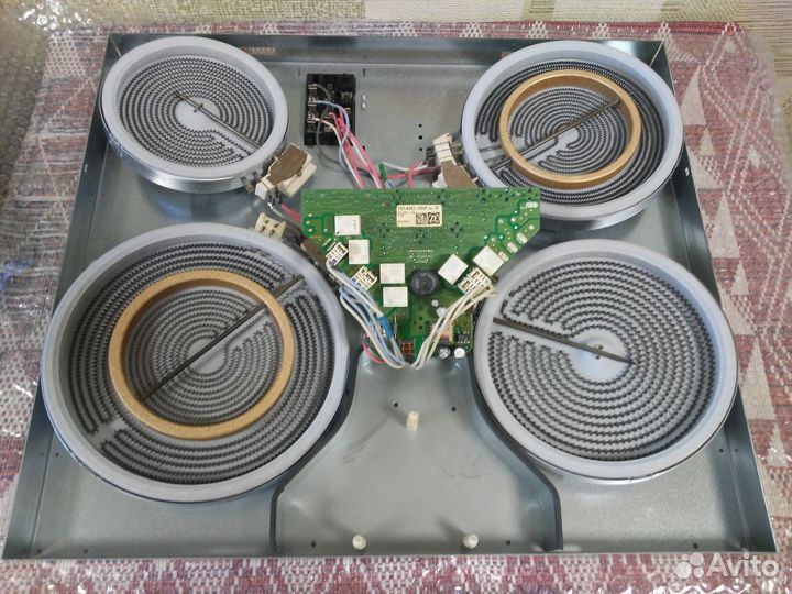 Варочная поверхность hansa BHC63506