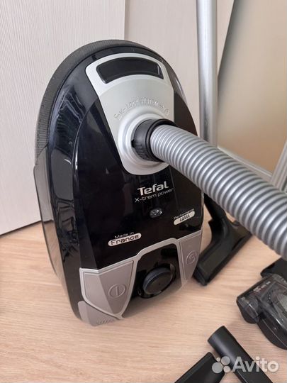 Пылесос Tefal TW6886EA (почти новый)