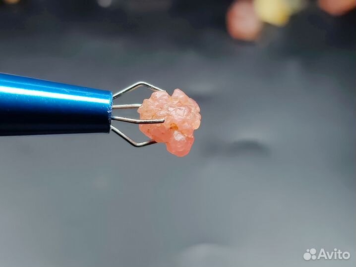 Шпинель. Природный кристалл. Бирма