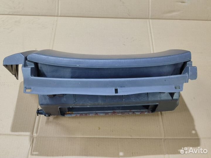 Бардачок с замком Toyota Harrier MCU15, 1MZ-FE