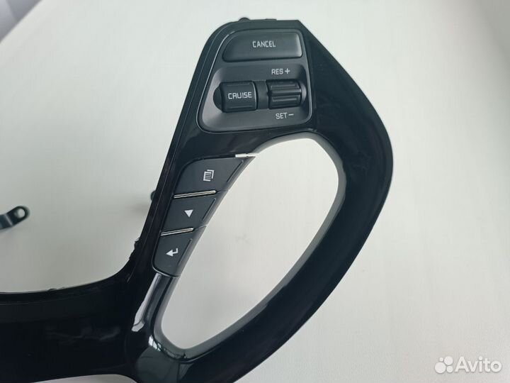 Кнопки руля / круиз контроль Kia Rio Ceed Cerato