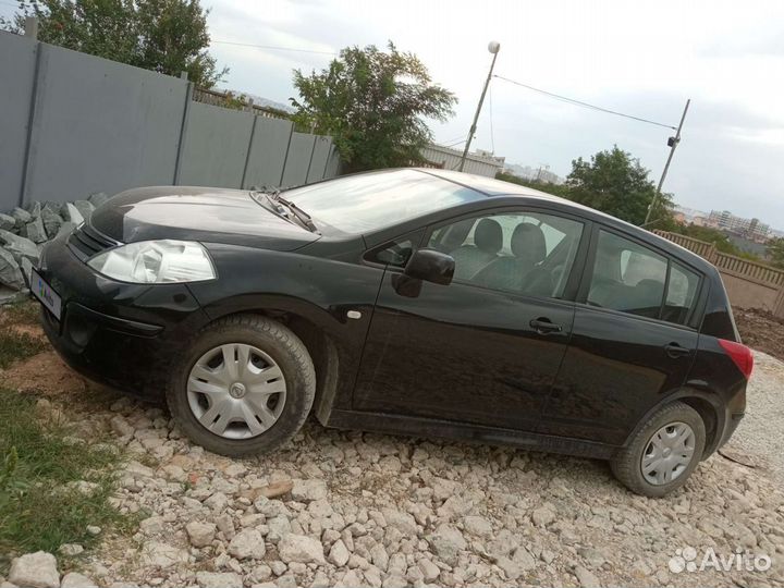 Nissan Tiida 1.6 AT, 2011, 140 000 км