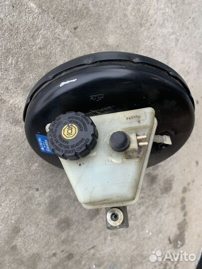 Вакуумный усилитель тормозов Mercedes W124