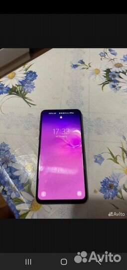 Samsung Galaxy S10e, 6/128 ГБ