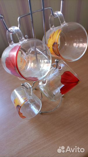 Стаканы на подставке