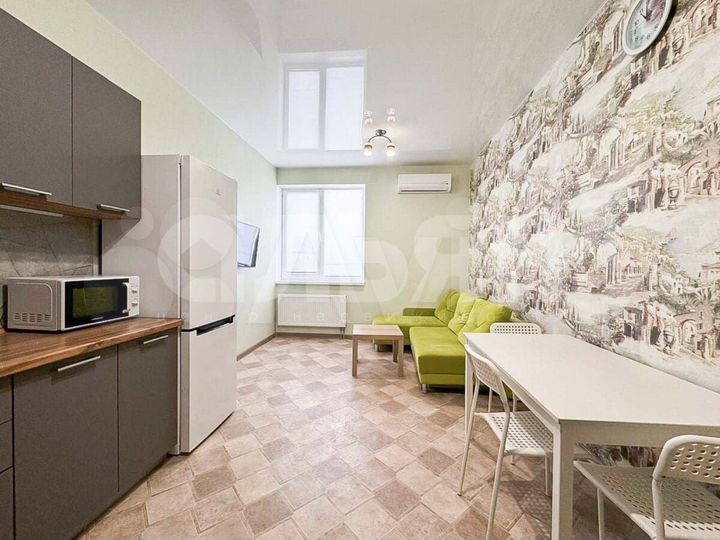 2-к. квартира, 76,8 м², 1/16 эт.