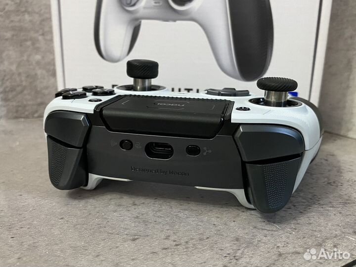 Nacon Revolution 5 Pro