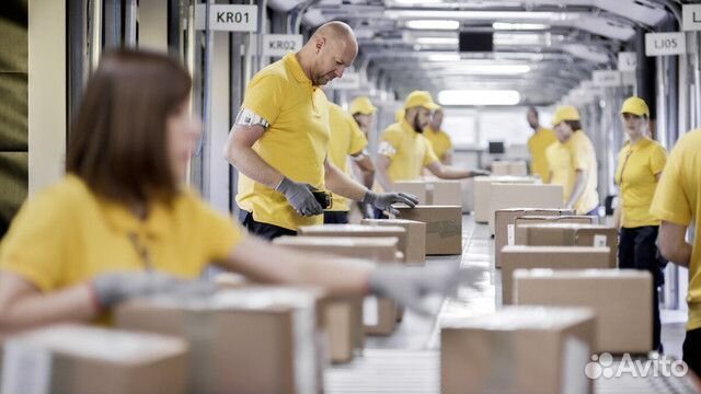 Рабочий склада