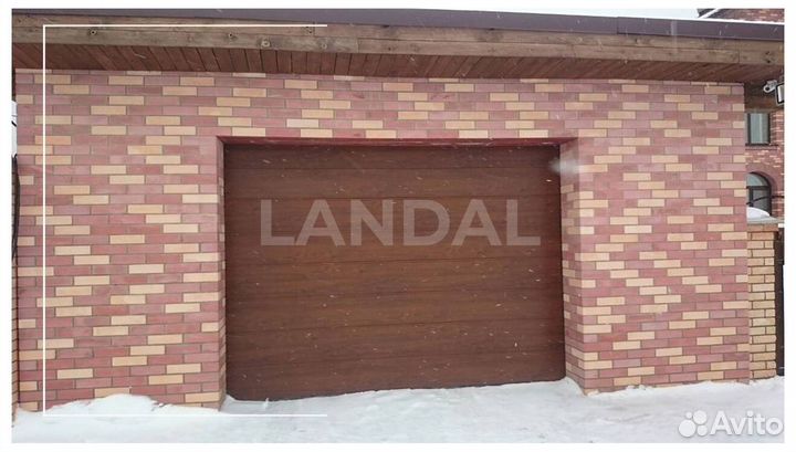 Секционные ворота