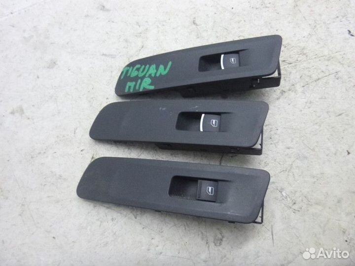 Кнопка стеклоподъемника передняя Volkswagen tiguan