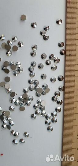 Стразы swarovski