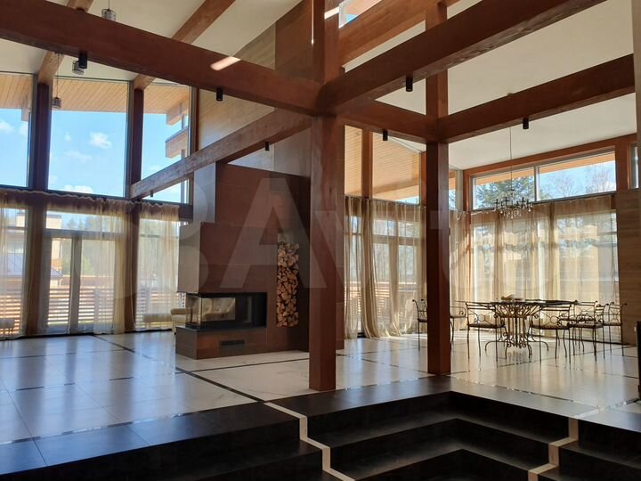 Коттедж 472,4 м² на участке 51 сот.