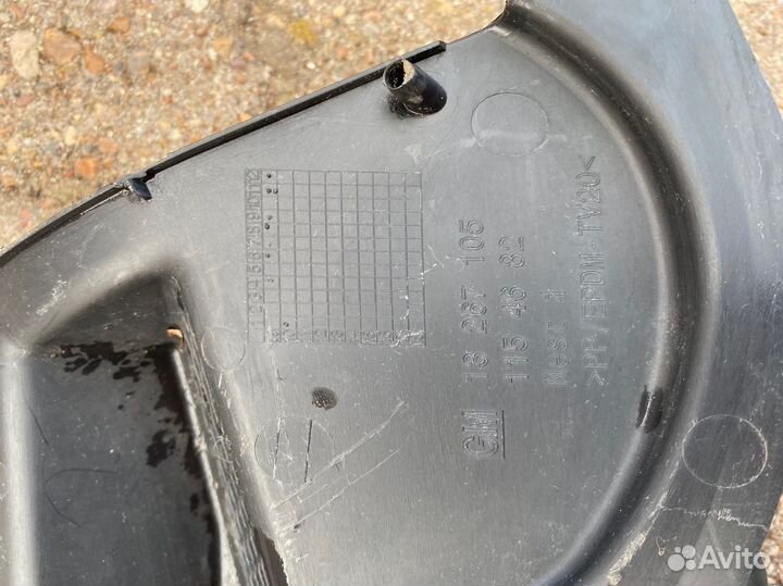 Решетка стеклоочистителя Opel Astra J