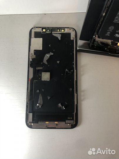 iPhone 11 Pro, 64 ГБ