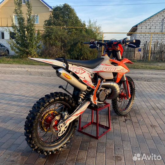 GR 8 300 2t PRO 2023