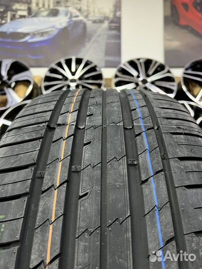 Tracmax X-Privilo RS01+ 305/40 R20 112Y