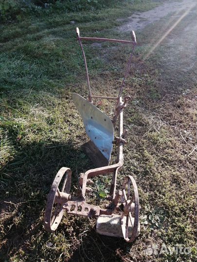 Конный плуг