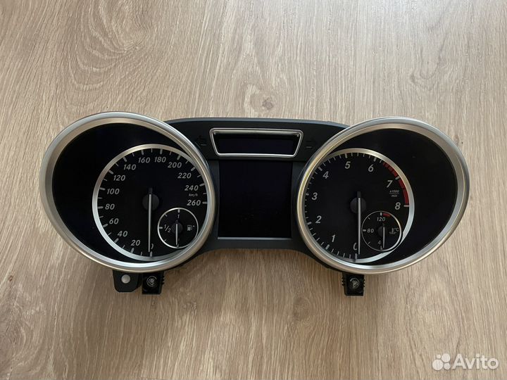 Щиток приборов Mercedes w166
