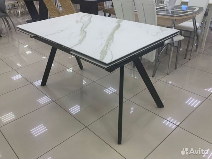 Керамический стол