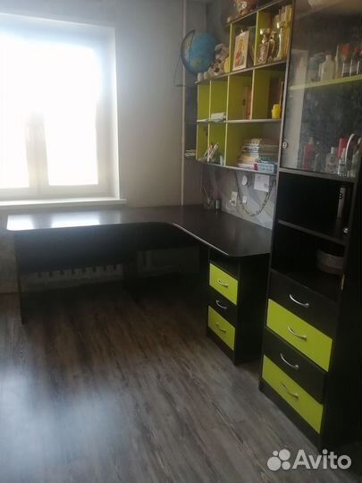 Письменный стол