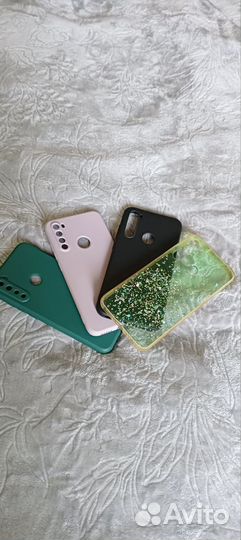 Чехлы на телефон