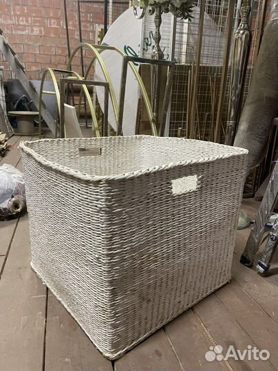 Плетенная корзина для фотосессии