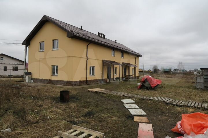 Дом 280 м² на участке 12 сот.