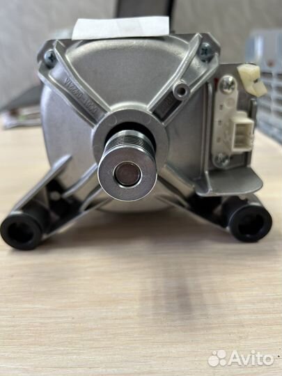 Двигатель стиральной машины Samsung DC93-00630A