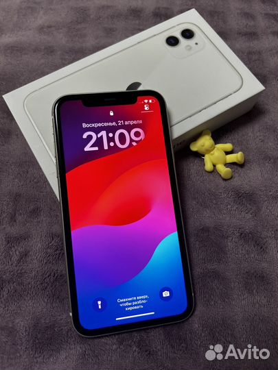 iPhone 11, 64 ГБ