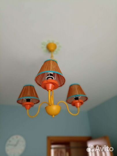 Люстра в отличном состоянии