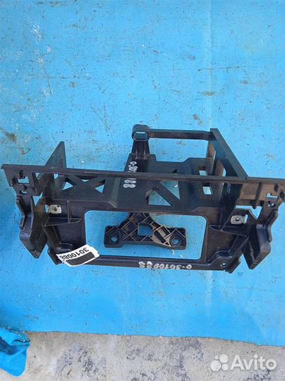 Функциональный кронштейн панели приборов BMW 3-се