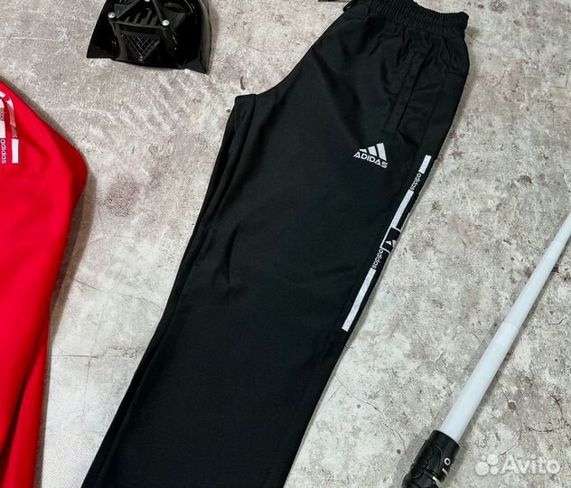 Спортивные костюмы Adidas