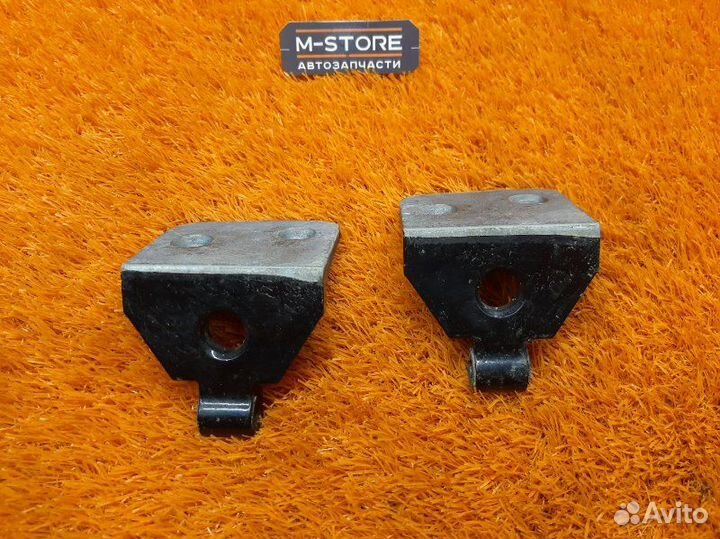 Петля двери передняя правая Bmw X3 E83 N52B25A