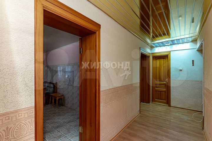4-к. квартира, 95 м², 1/6 эт.