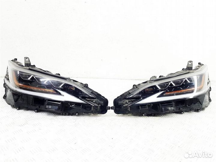 8990733110 Фара левая Lexus ES 7