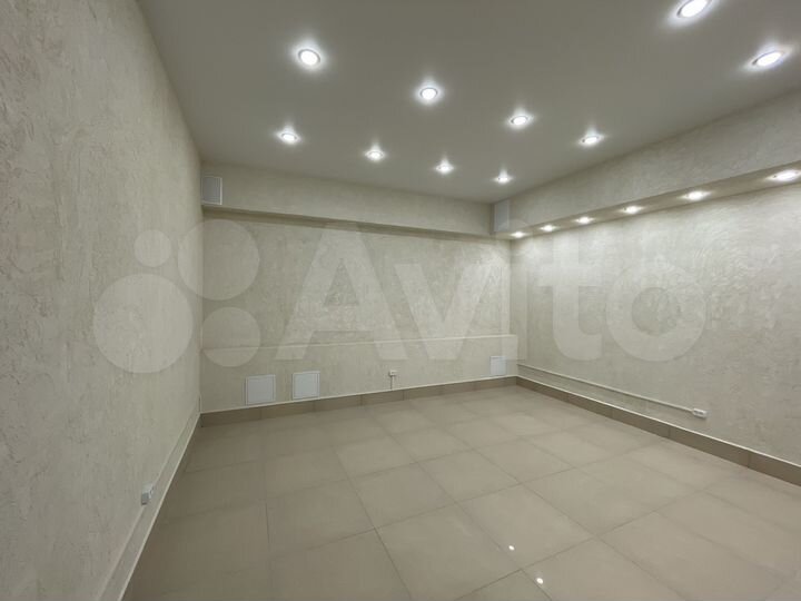 Помещение, 24,6 м2, новый ремонт, первая линия