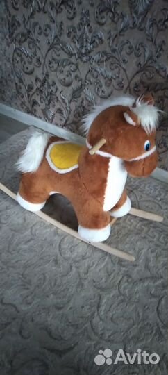 Качалка лошадь