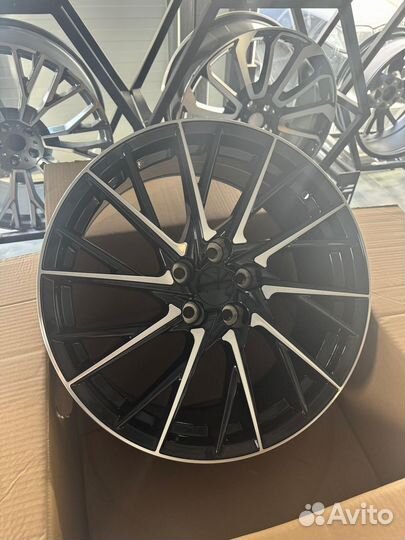 Новые диски R19 на Lexus ES