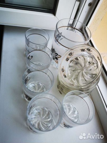 Стаканы, пиалы и графин Италия