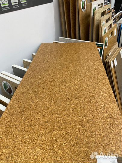 Пробковый пол замок