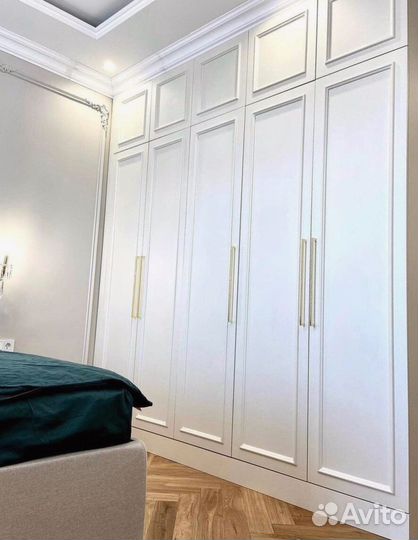 Шкаф распашной