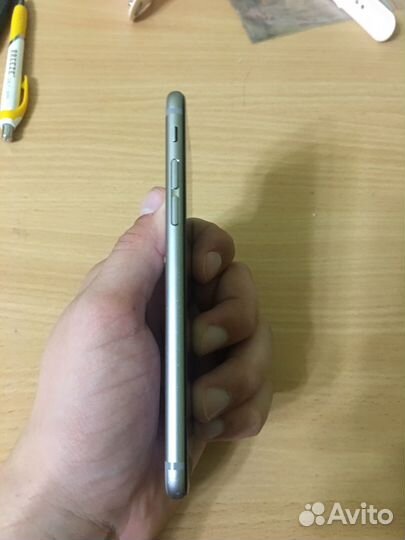 iPhone 6S, 64 ГБ